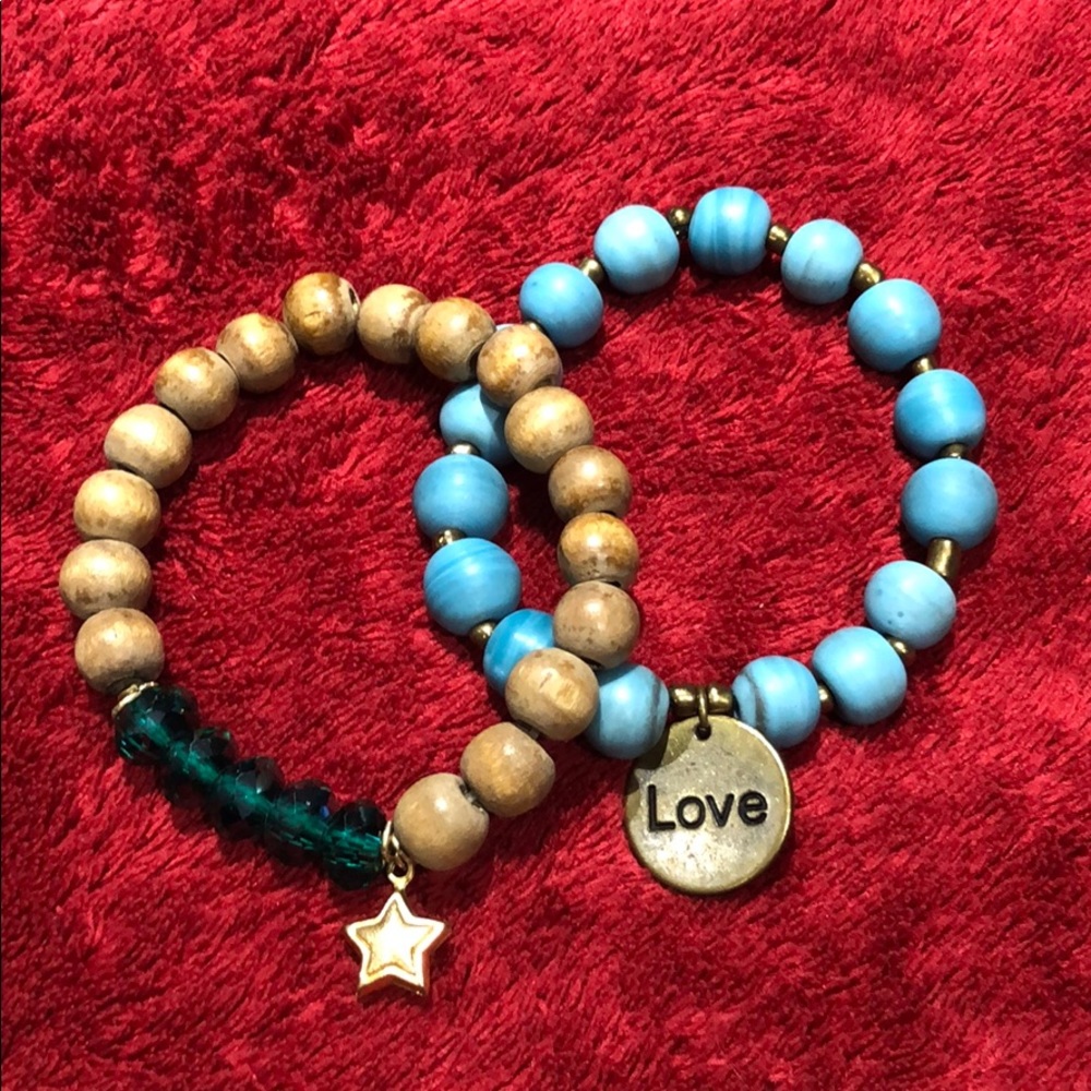 BUNDLE OF BRACELETS